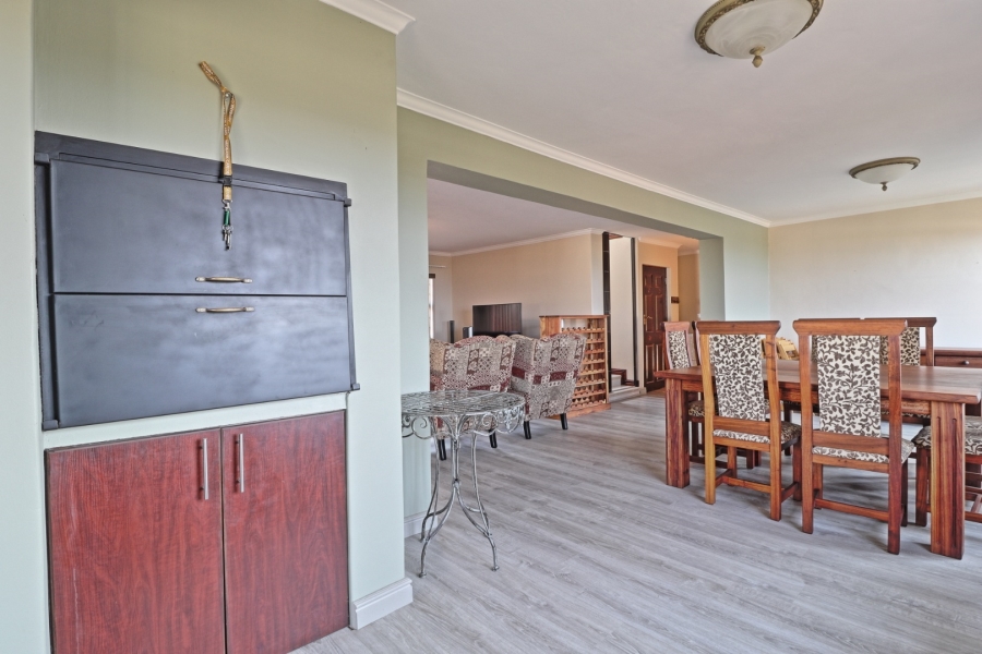 4 Bedroom Property for Sale in Reebok Western Cape